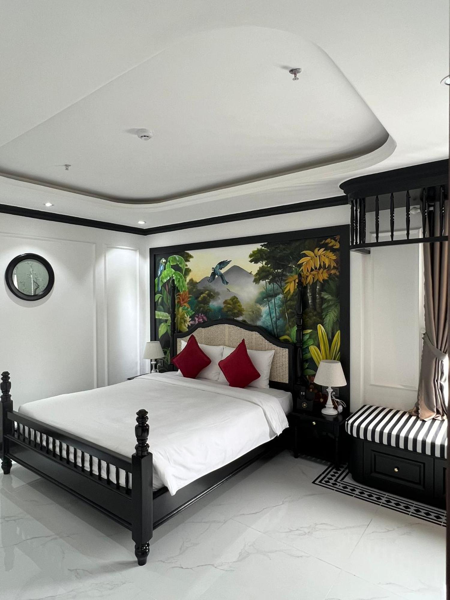Mercy Emerald Hotel Da Nang Buitenkant foto