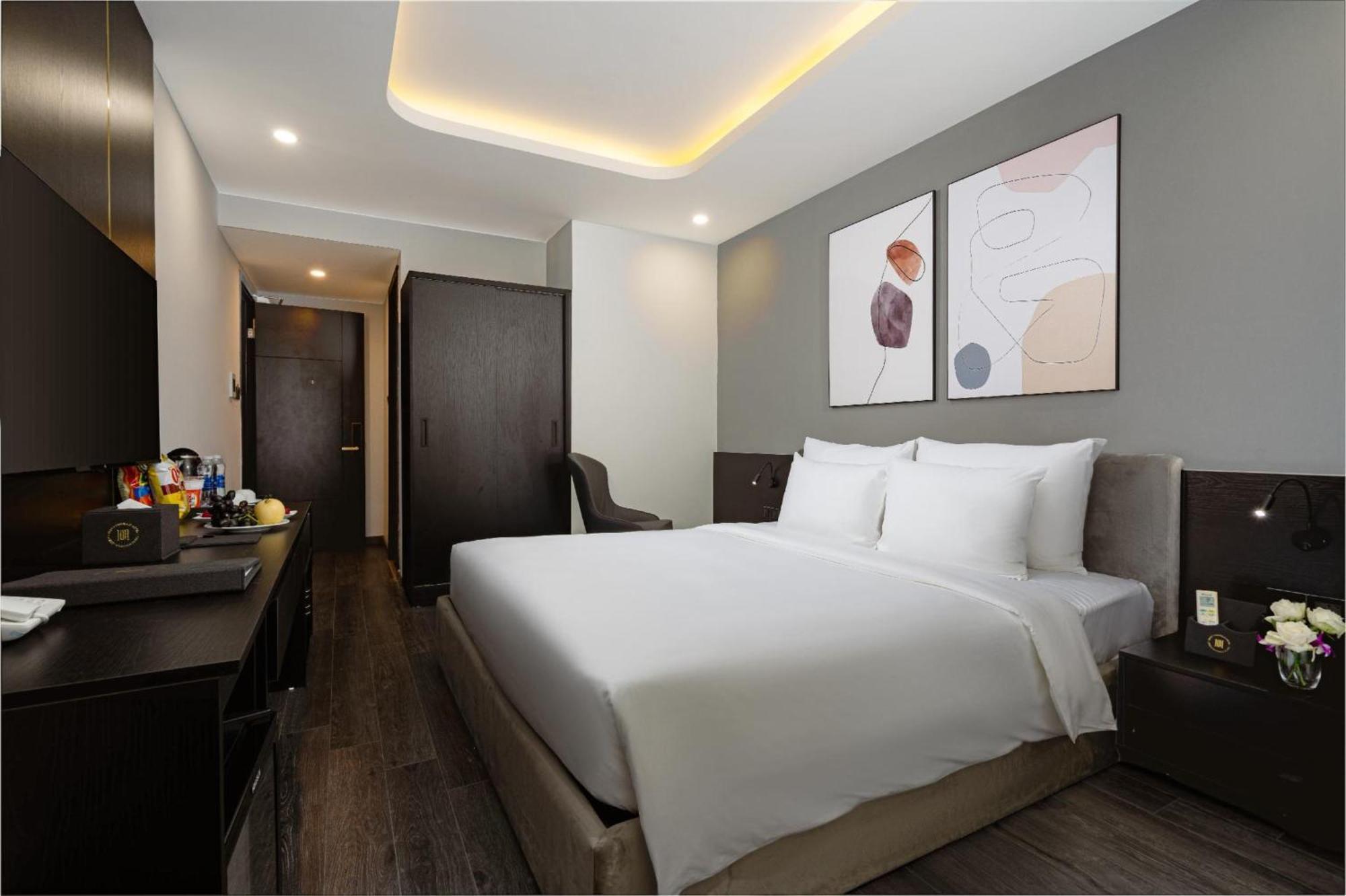 Mercy Emerald Hotel Da Nang Buitenkant foto